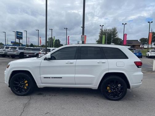 2017 Jeep Grand Cherokee Altitude