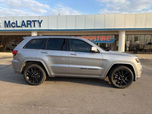 2021 Jeep Grand Cherokee Laredo