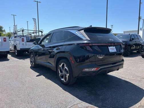 Black Pearl 2024 Hyundai TUCSON SEL