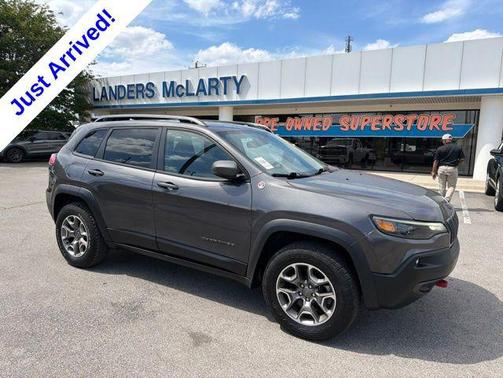 Granite Crystal Metallic Clearcoat 2021 Jeep Cherokee Trailhawk