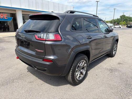 Granite Crystal Metallic Clearcoat 2021 Jeep Cherokee Trailhawk