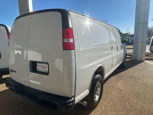 2025 Chevrolet Express 2500 RWD 2500 Extended Wheelbase WT