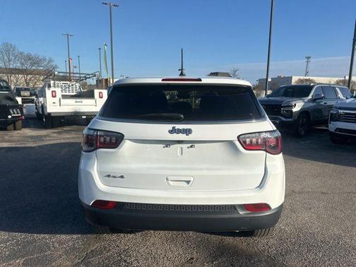 2023 Jeep Compass Sport