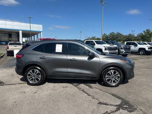 2022 Ford Escape SEL