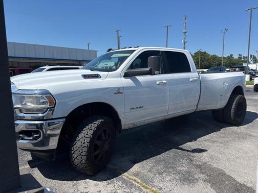 2019 RAM 3500 Lone Star Crew Cab 4x4 8' Box