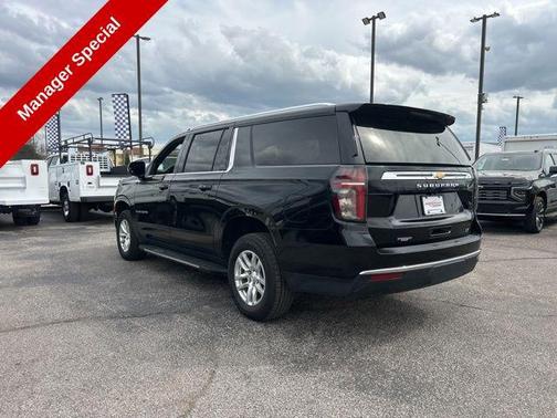 Black 2024 Chevrolet Suburban LT