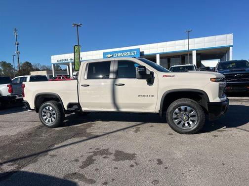 2026 Chevrolet Silverado 2500 Custom