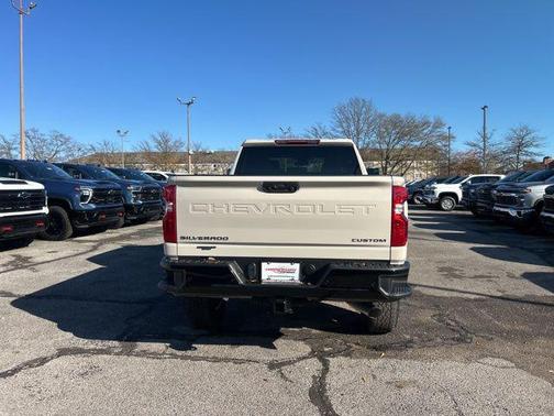 2026 Chevrolet Silverado 2500 Custom