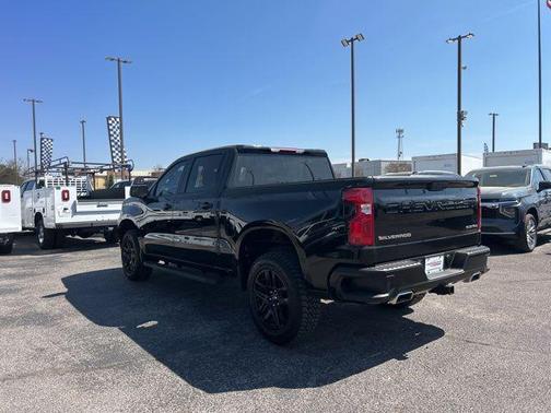 2023 Chevrolet Silverado 1500 Custom Trail Boss