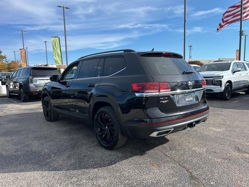 2023 Volkswagen Atlas 3.6L SE w/Technology