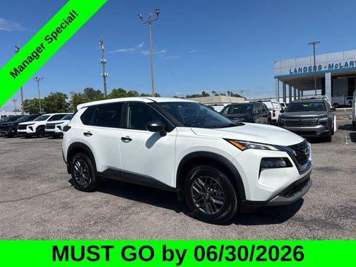 Glacier White 2023 Nissan Rogue S