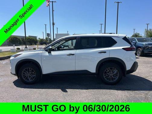 Glacier White 2023 Nissan Rogue S