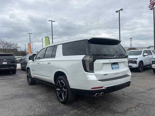 2025 Chevrolet Suburban 4WD High Country