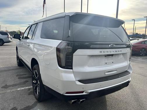 2025 Chevrolet Suburban 4WD High Country