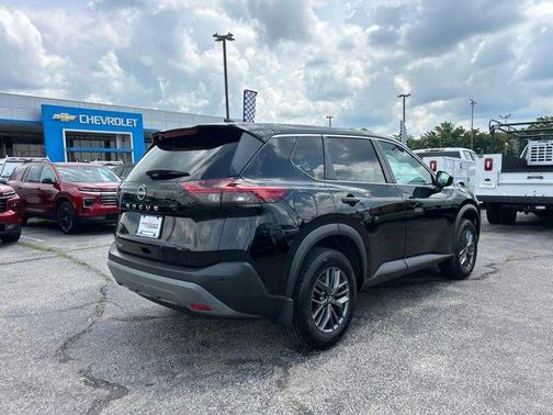 Super Black 2022 Nissan Rogue S