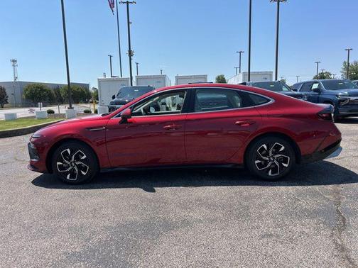 Ultimate red 2025 Hyundai SONATA SEL