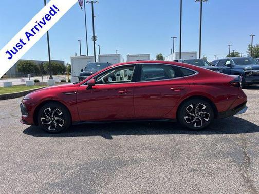 Ultimate red 2025 Hyundai SONATA SEL