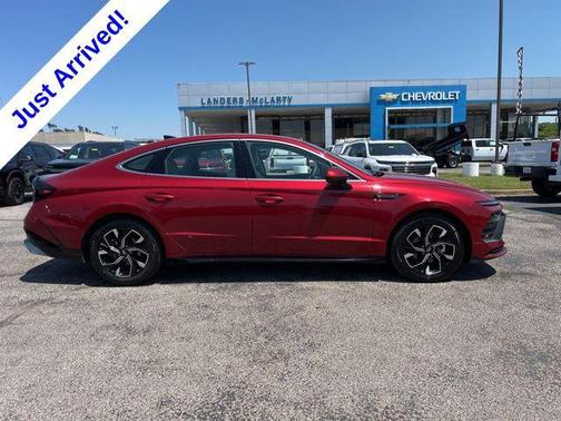 Ultimate red 2025 Hyundai SONATA SEL