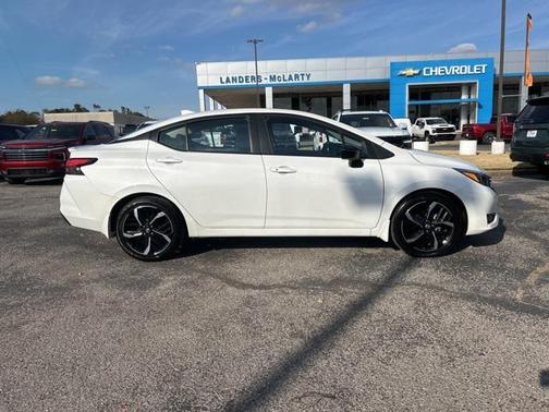 2024 Nissan Versa 1.6 S