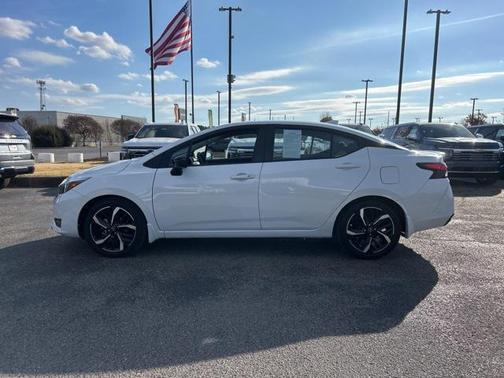 2024 Nissan Versa 1.6 S