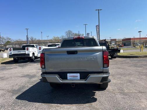 Sterling Gray Metallic 2024 Chevrolet Colorado LT