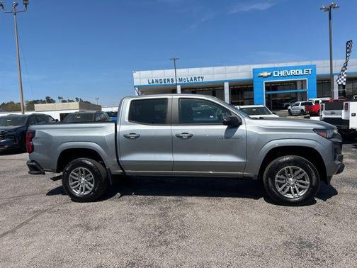 Sterling Gray Metallic 2024 Chevrolet Colorado LT