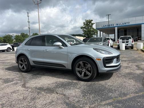 2024 Porsche Macan Base
