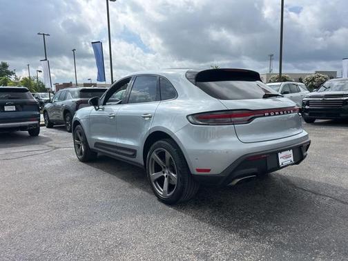 2024 Porsche Macan Base