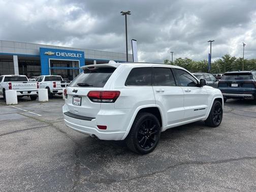 2019 Jeep Grand Cherokee Altitude