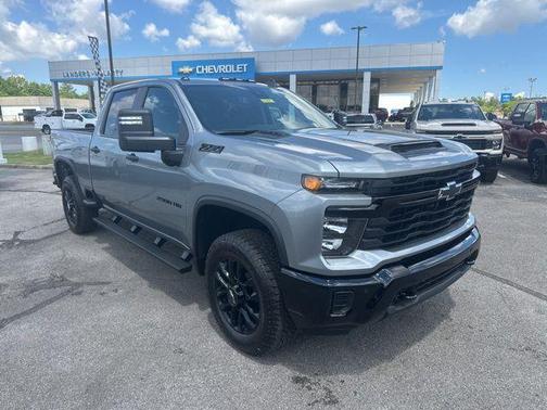 Sterling Gray Metallic 2026 Chevrolet Silverado 2500 Custom