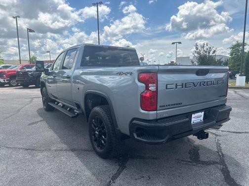 Sterling Gray Metallic 2026 Chevrolet Silverado 2500 Custom