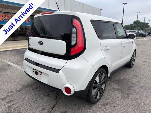 Clear White 2015 Kia Soul !