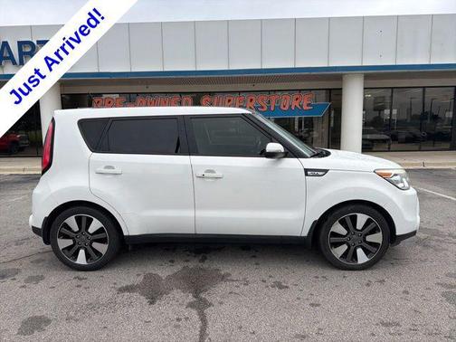 Clear White 2015 Kia Soul !