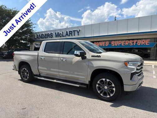 White Sands 2026 Chevrolet Silverado 1500 High Country