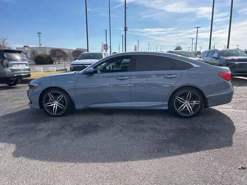 2022 Honda Accord Hybrid Touring