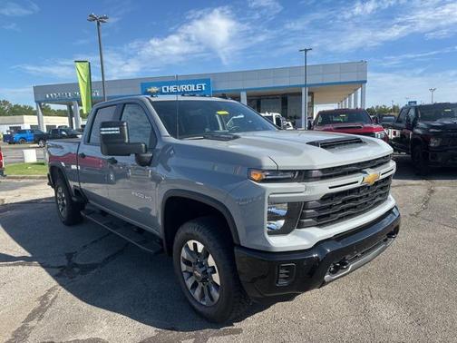 2025 Chevrolet Silverado 2500 Custom