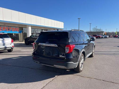 AGATE BLACK METALLIC 2020 Ford Explorer XLT