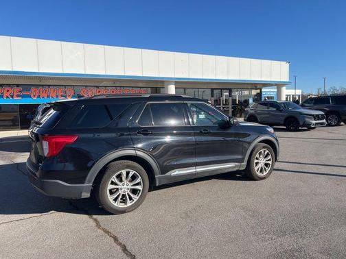 AGATE BLACK METALLIC 2020 Ford Explorer XLT