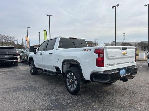 2024 Chevrolet Silverado 2500 Custom