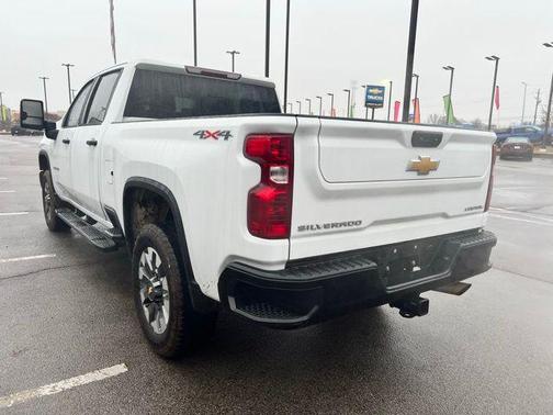 2024 Chevrolet Silverado 2500 Custom