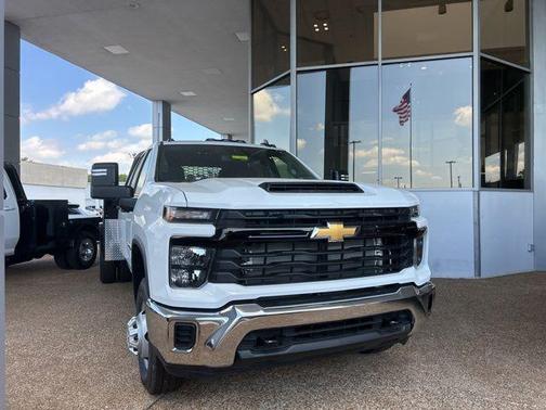 Summit White 2026 Chevrolet Silverado 3500 WT