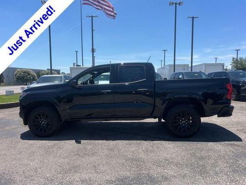 Black 2026 Chevrolet Colorado WT