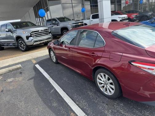 2020 Toyota Camry LE
