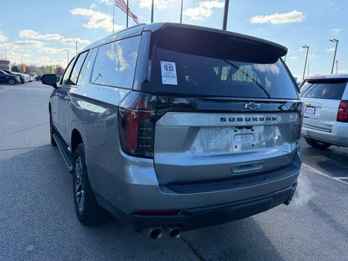 Sterling Gray Metallic 2025 Chevrolet Suburban 4WD Z71