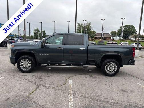 Shadow Gray Metallic 2020 Chevrolet Silverado 2500 High Country