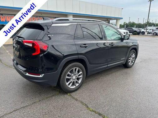 Ebony Twilight Metallic 2024 GMC Terrain SLT