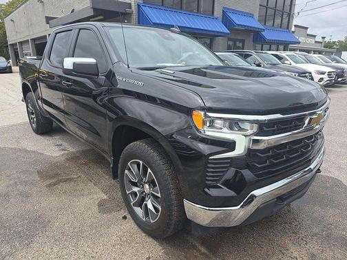 Black 2025 Chevrolet Silverado 1500 LT