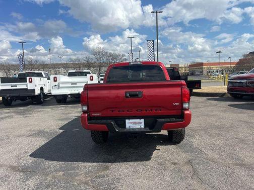 2018 Toyota Tacoma TRD Sport