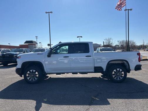 2026 Chevrolet Silverado 2500 Custom