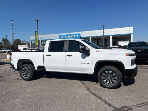 2026 Chevrolet Silverado 2500 Custom